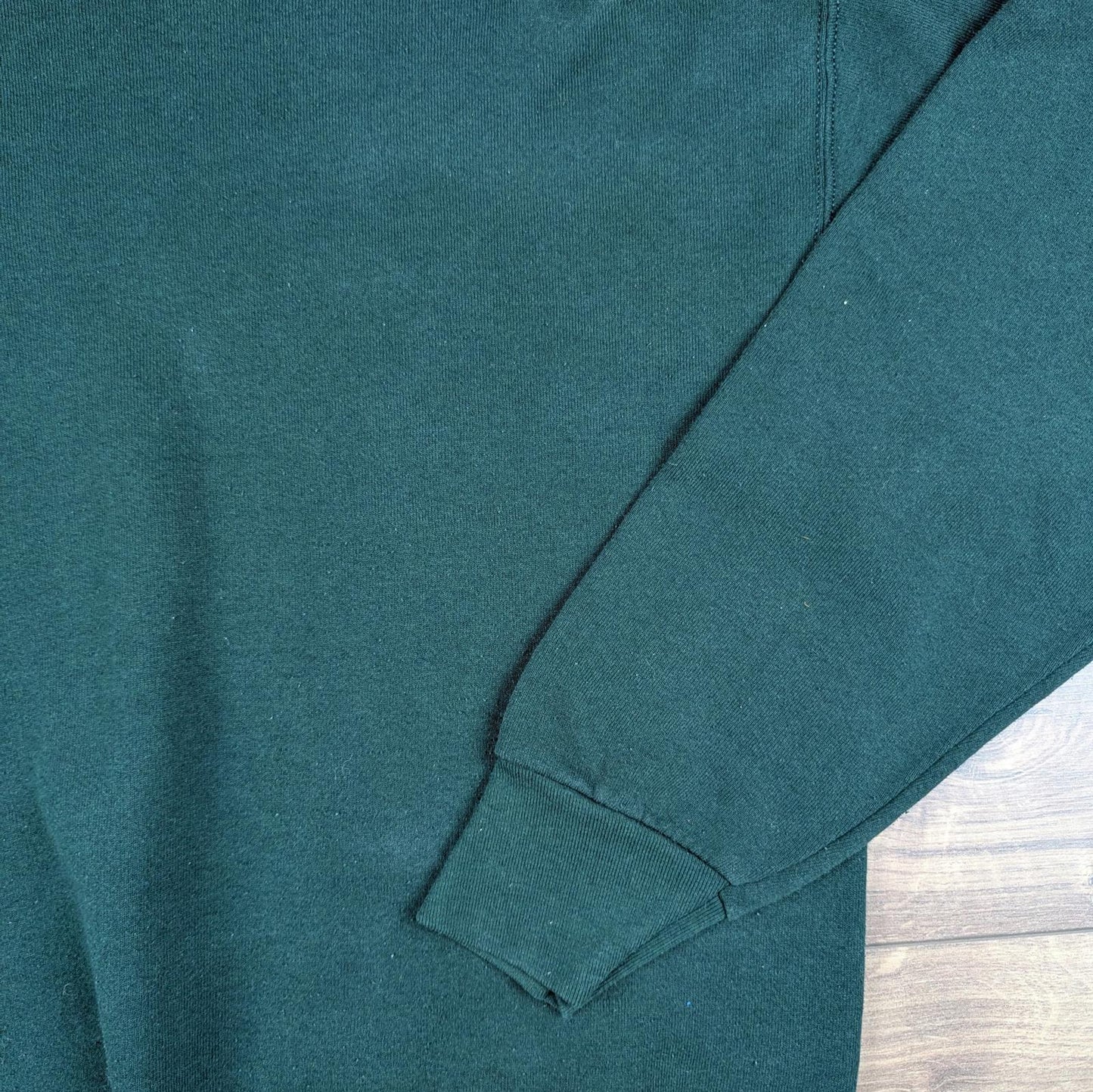 Vintage 1990s Embroidered Disney Mickey Mouse Retro Sweatshirt Size L