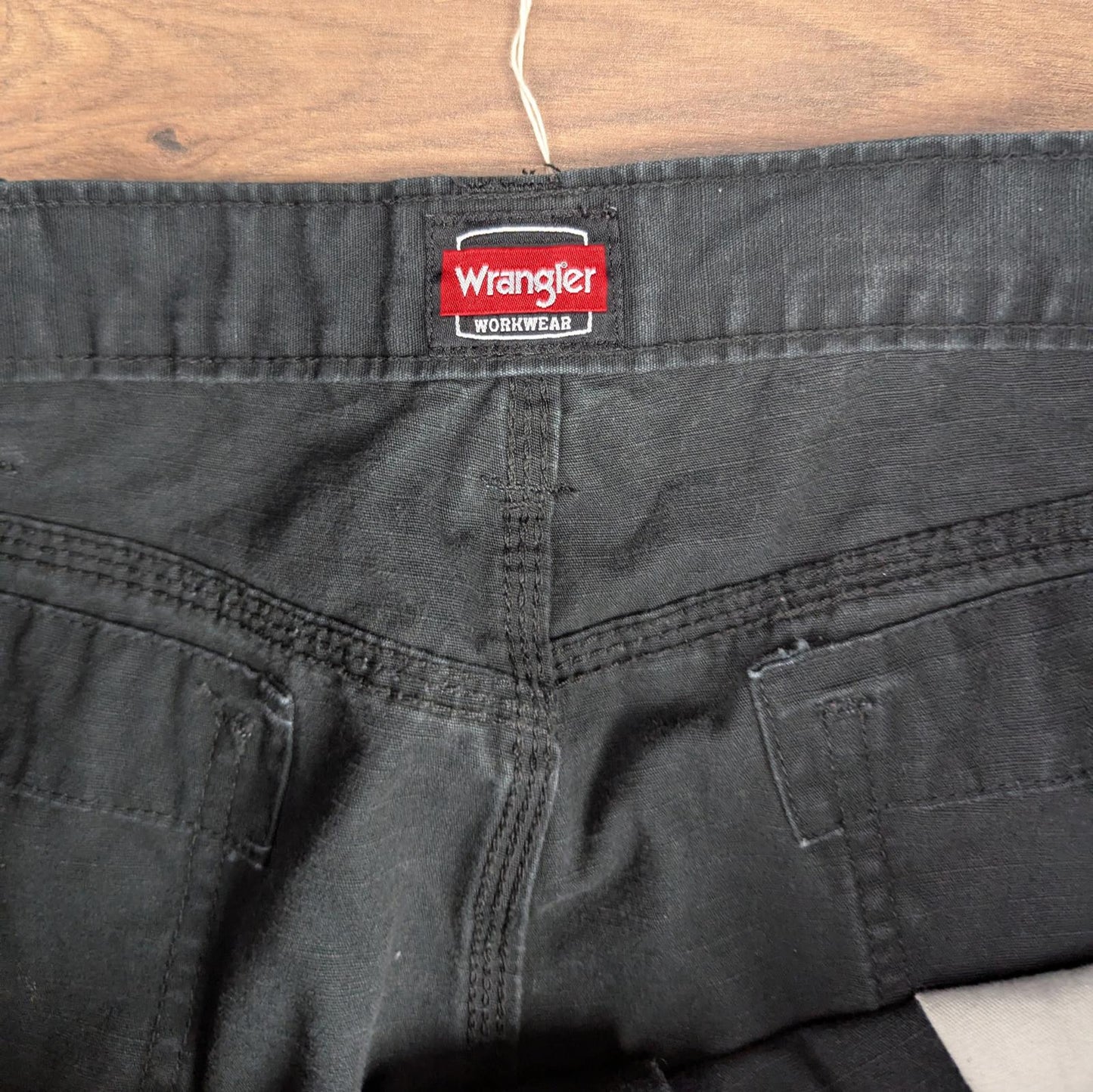 Black Wrangler Workwear Carpenter Pants Baggy Cargo Straight Leg W30 L32