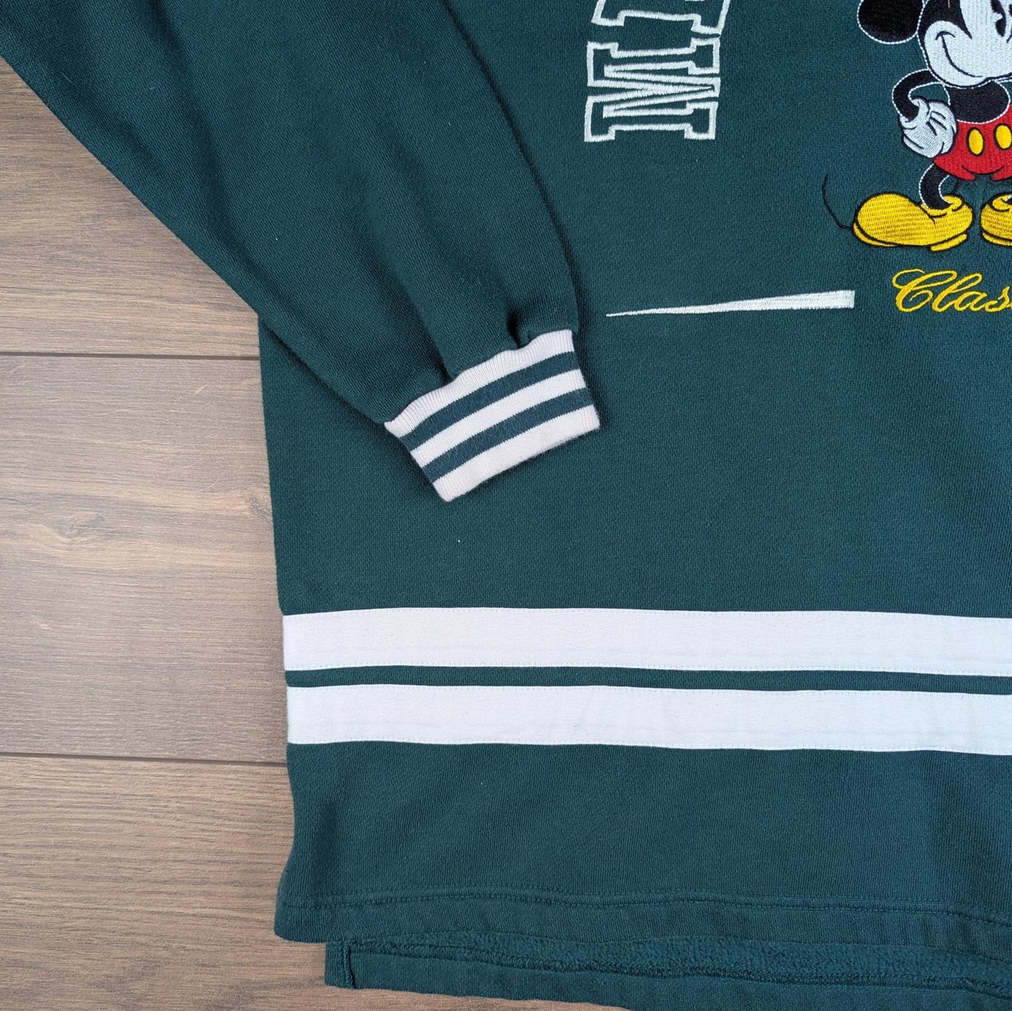Vintage 1990s Green Mickey Mouse Embroidered Disney Jersey Sweatshirt Size L
