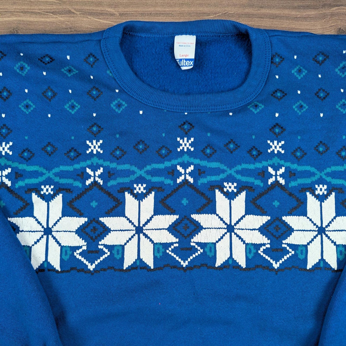 1980s Vintage Blue Tultex Fair isle Christmas Jumper Sweatshirt Size L
