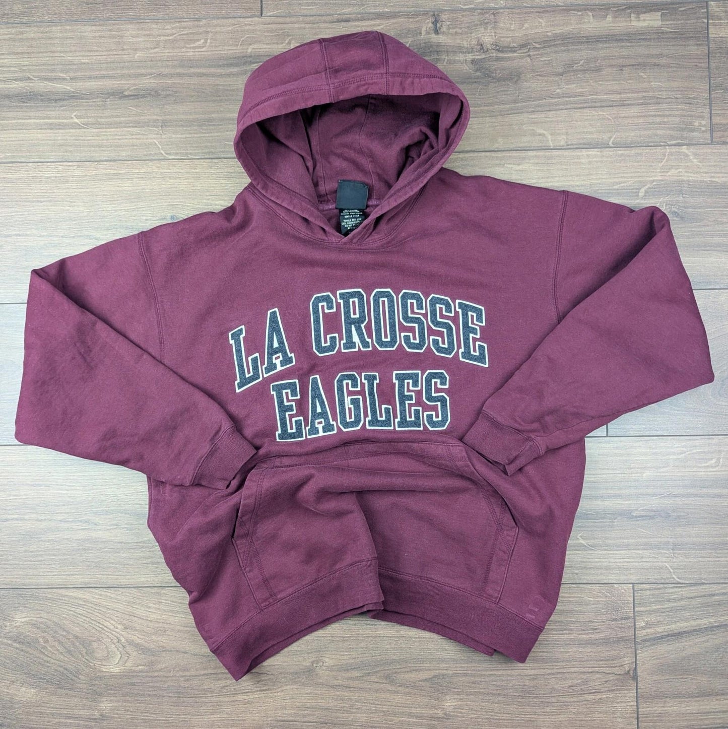 2000s Vintage Burgundy La Crosse Eagles NCAA Graphic Hoodie Size L