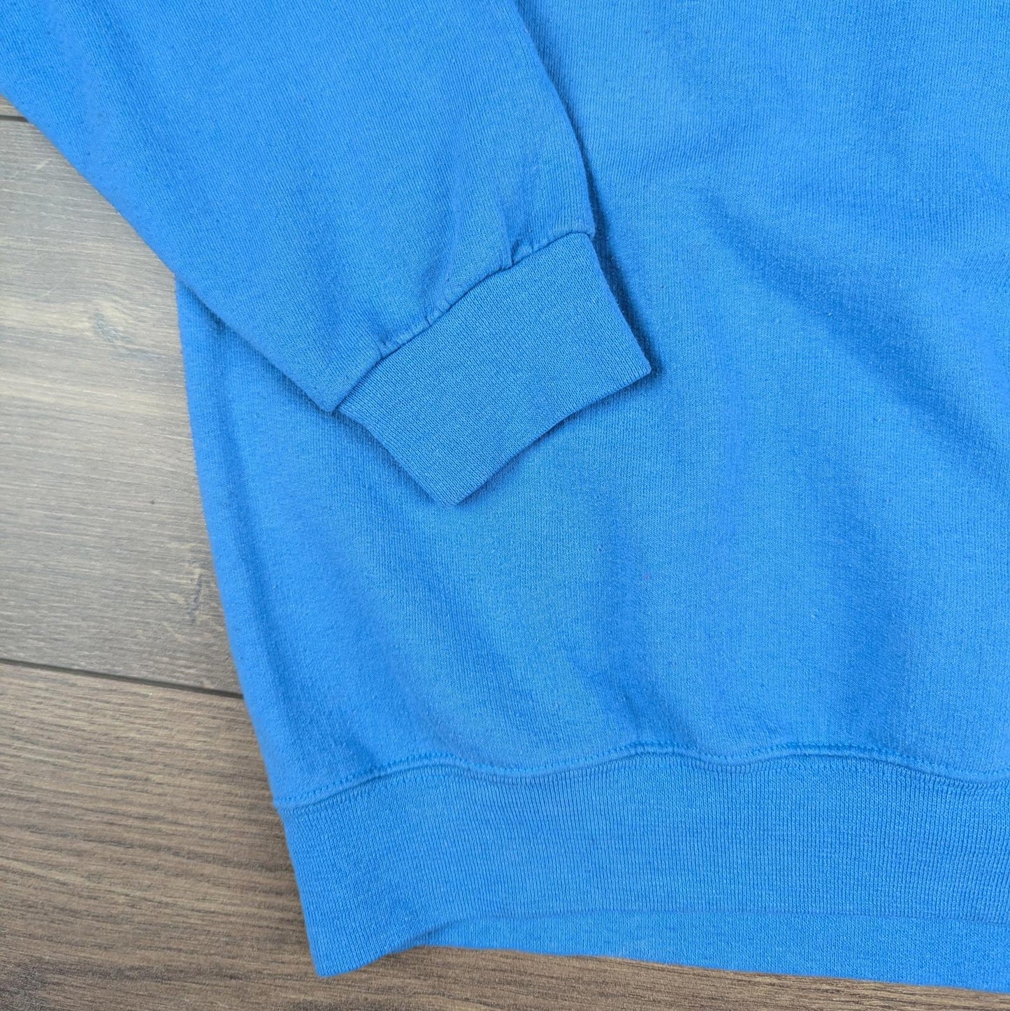 2000s Vintage Winnie the Pooh Blue Embroidered Sweatshirt Size XL