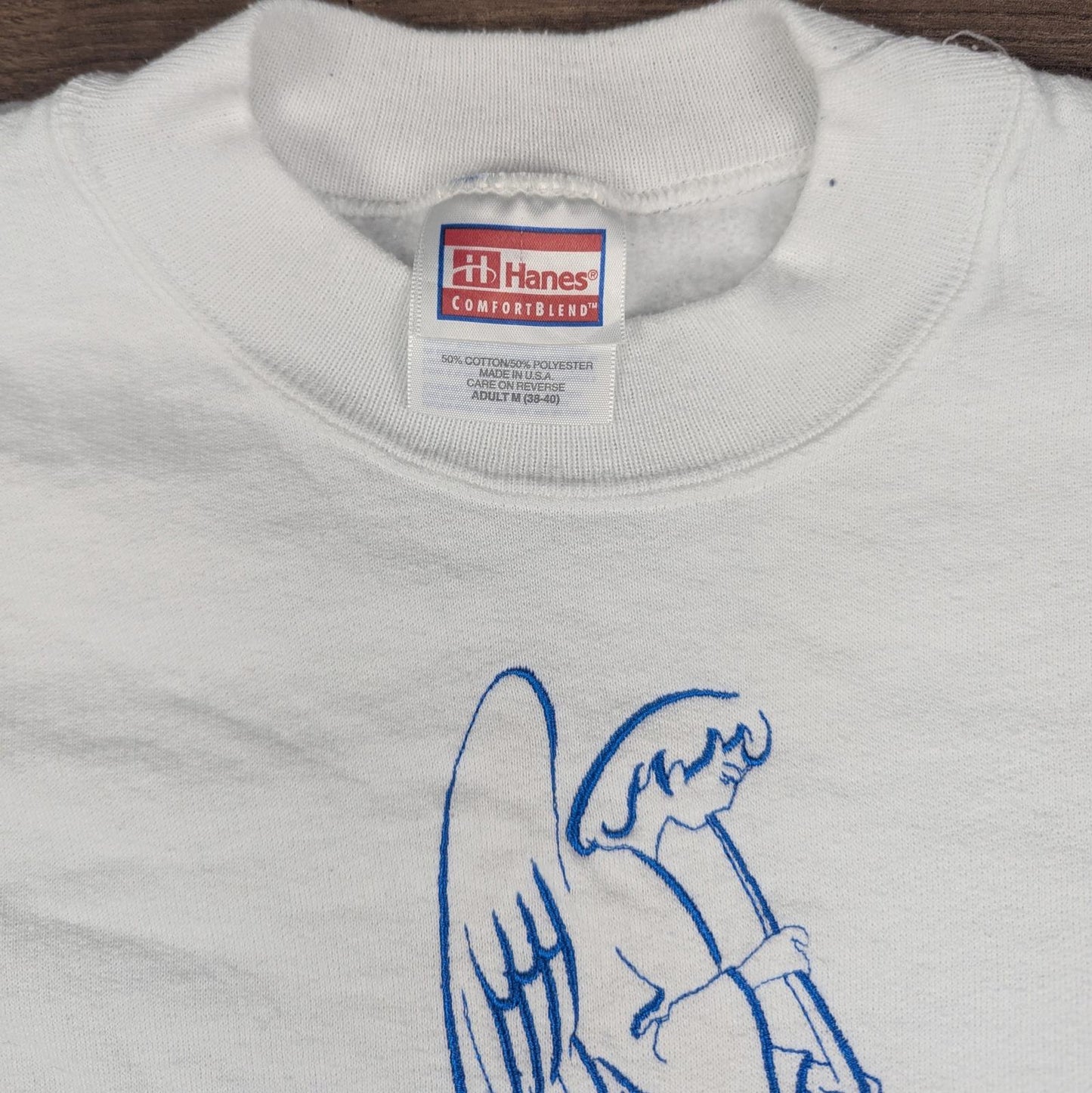 White Vintage 90s Embroidered Angels Christmas Jumper Sweatshirt Size M