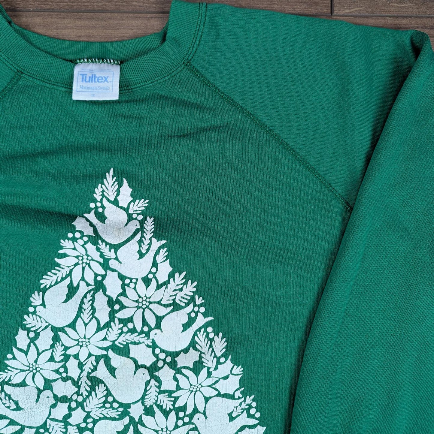 90s Vintage Peace on Earth Christmas Tree Jumper Sweatshirt Size XL