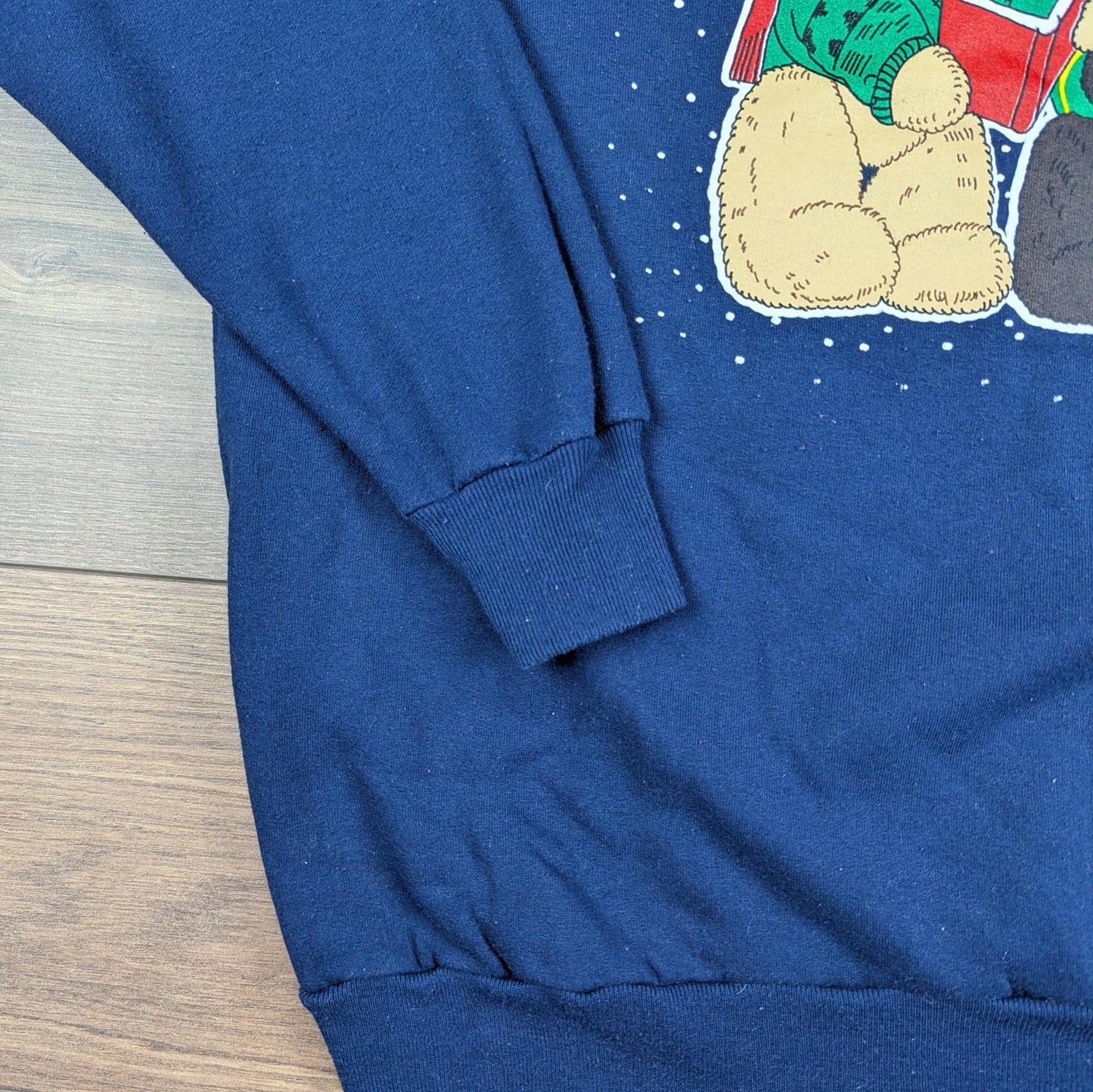 Vintage 90s Bear Peace on Earth Cartoon Christmas Jumper Sweatshirt Size XL