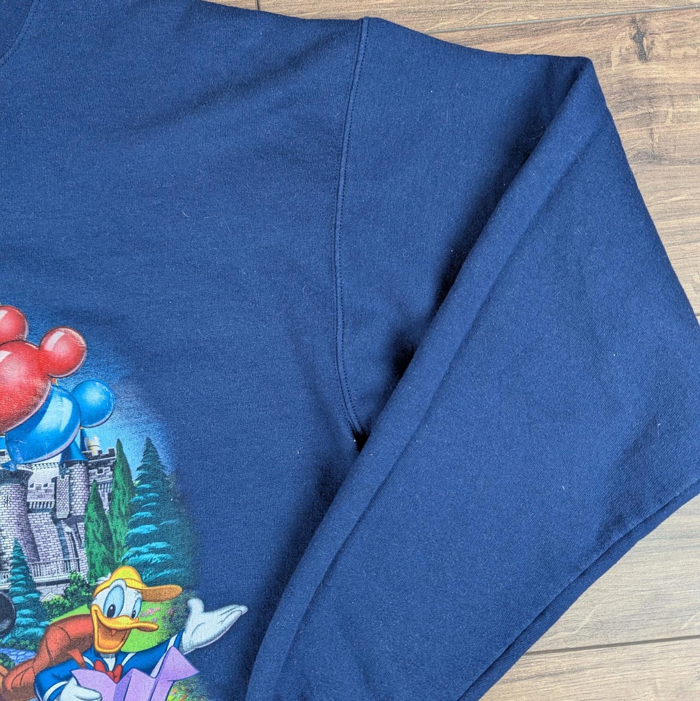 Navy Retro Walt Disney World Hanes Graphic Sweatshirt Size M