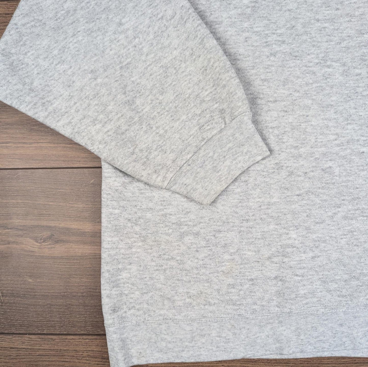 Vintage 1990s Winnie the Pooh & Friends Grey Sweatshirt Jumper Size L/XL