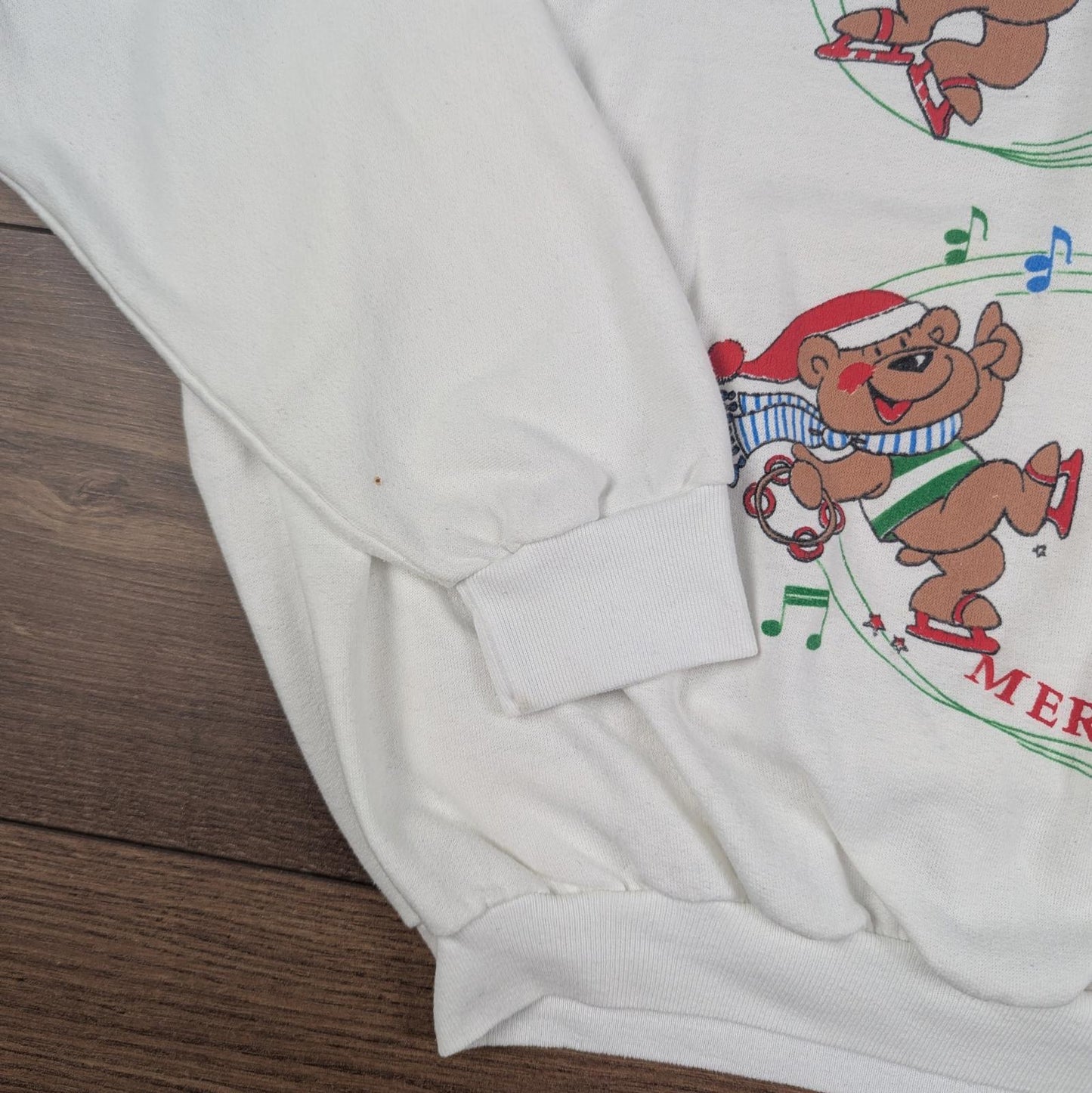 Beary Merry Christmas Graphic White Sweatshirt Jumper Size L