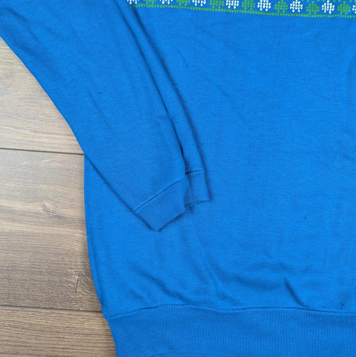 Blue Vintage 90s Polar Bear Tree Christmas Jumper Sweatshirt Size M