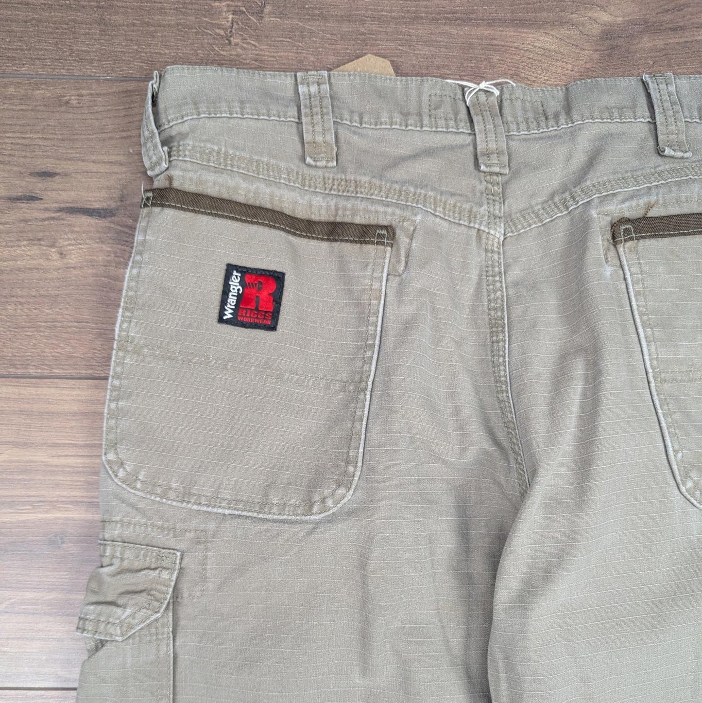 Tan Vintage Wrangler Riggs Workwear Carpenter Cargo Pants Straight Leg W36 L32