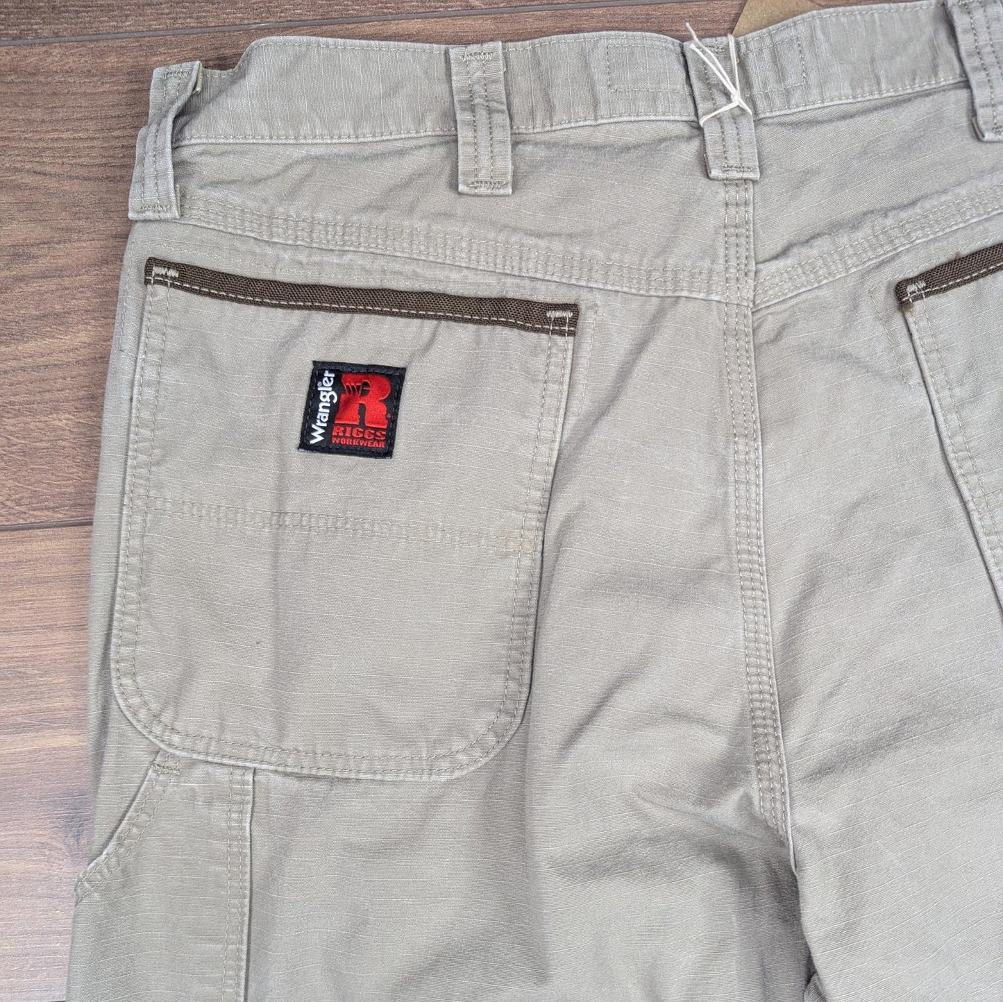 Beige Vintage Wrangler Riggs Workwear Carpenter Pants Cargo Straight Leg W36 L30