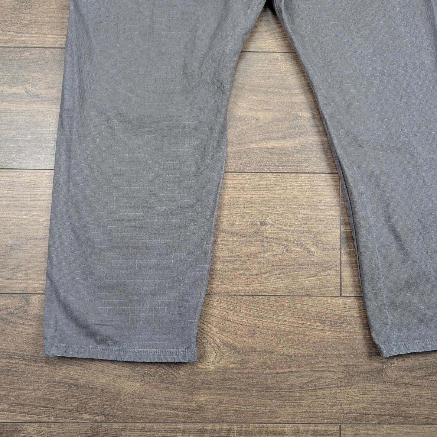 Grey Vintage Wrangler Riggs Workwear Carpenter Pants Cargo Straight Leg W40 L30