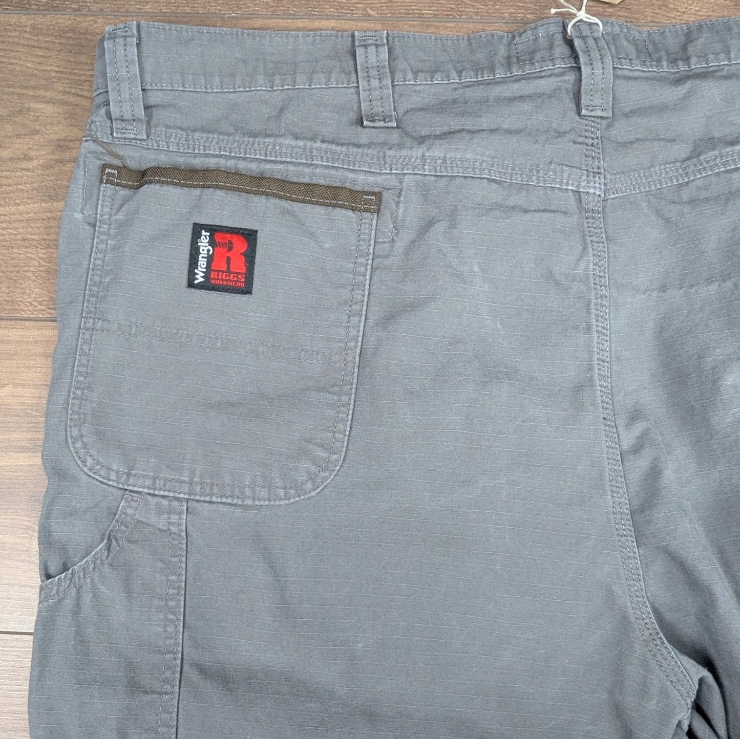 Grey Vintage Wrangler Riggs Workwear Carpenter Pants Cargo Straight Leg W46 L27