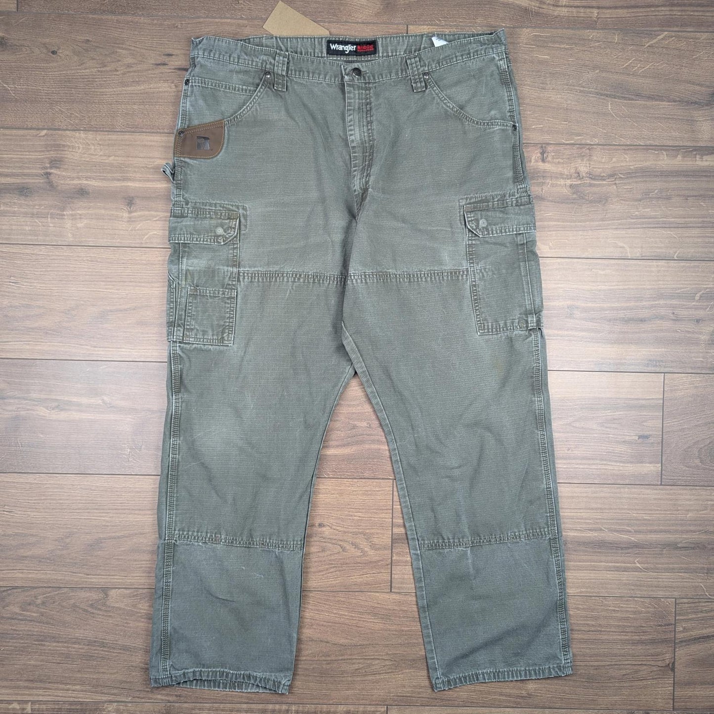Grey Vintage Wrangler Riggs Workwear Carpenter Pants Cargo Straight Leg W42 L32