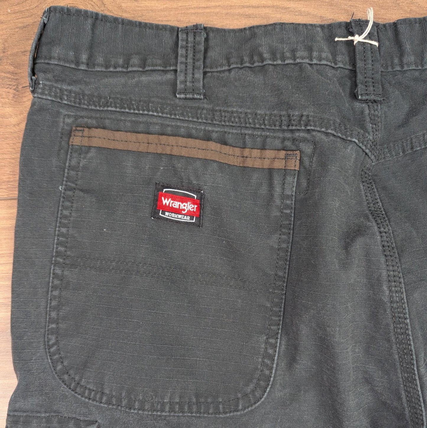 Black Wrangler Workwear Carpenter Pants Baggy Cargo Straight Leg W30 L32