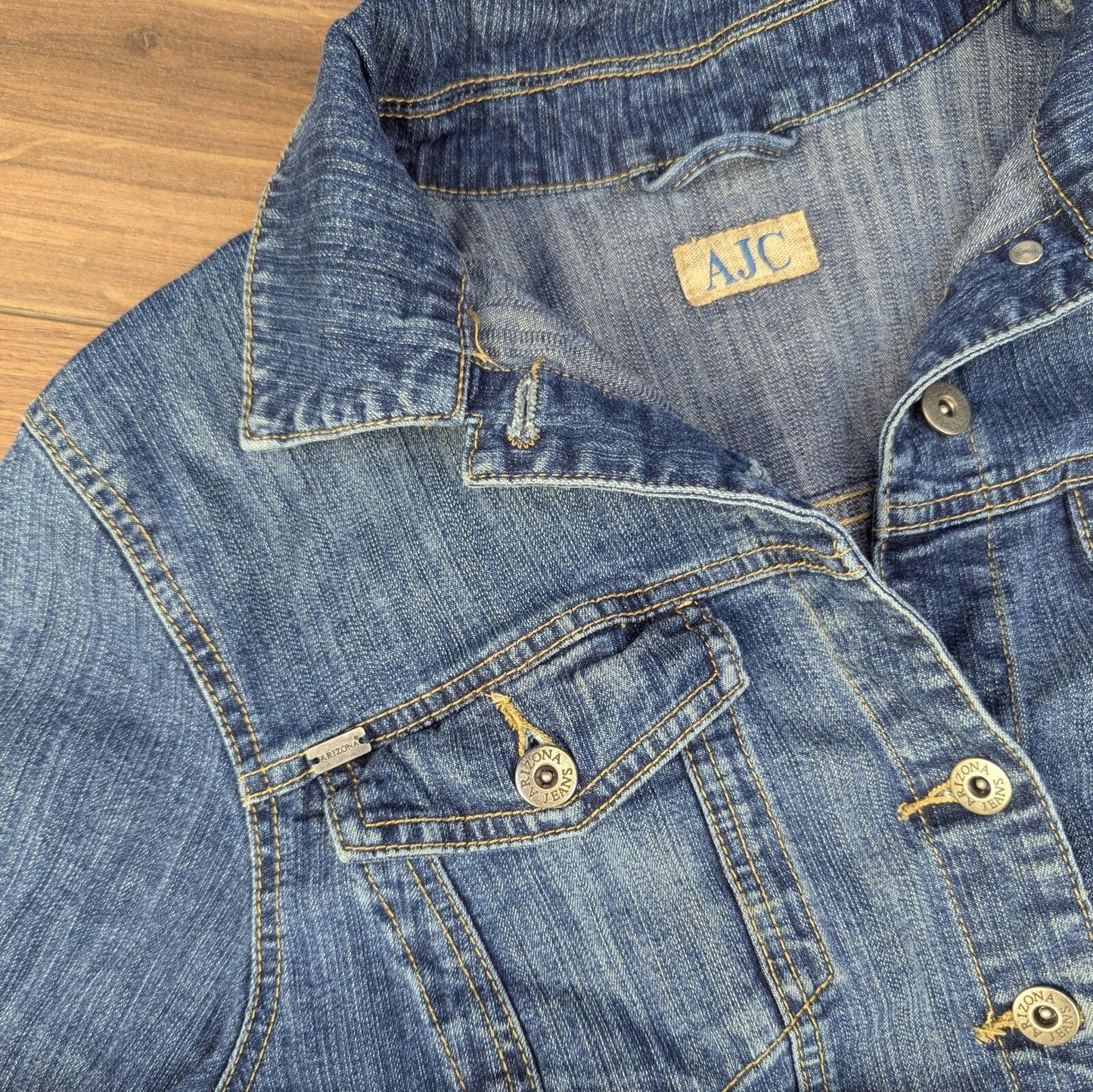 Vintage 2000s Blue Fitted Denim Jacket Size L/XL