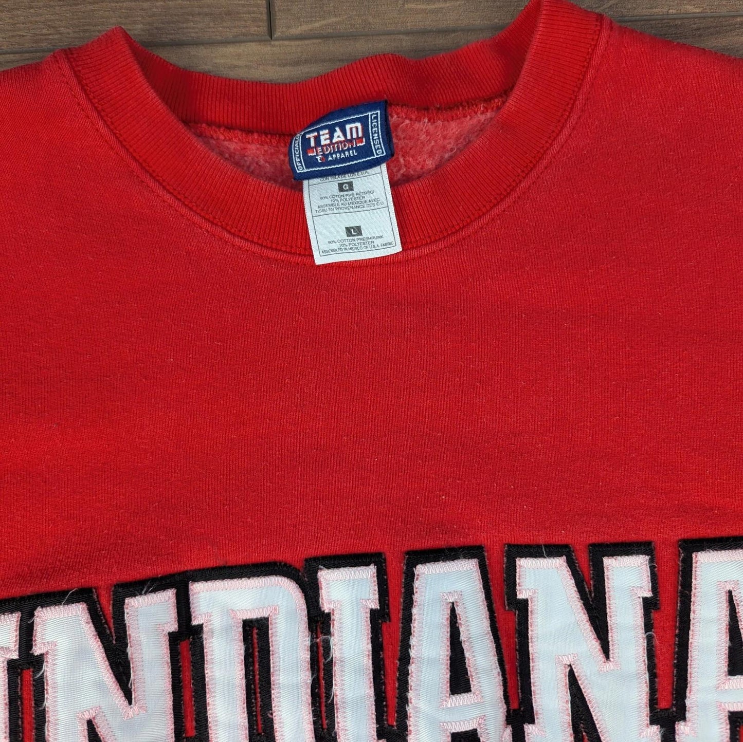Red Vintage Indiana USA College Sweatshirt Size L