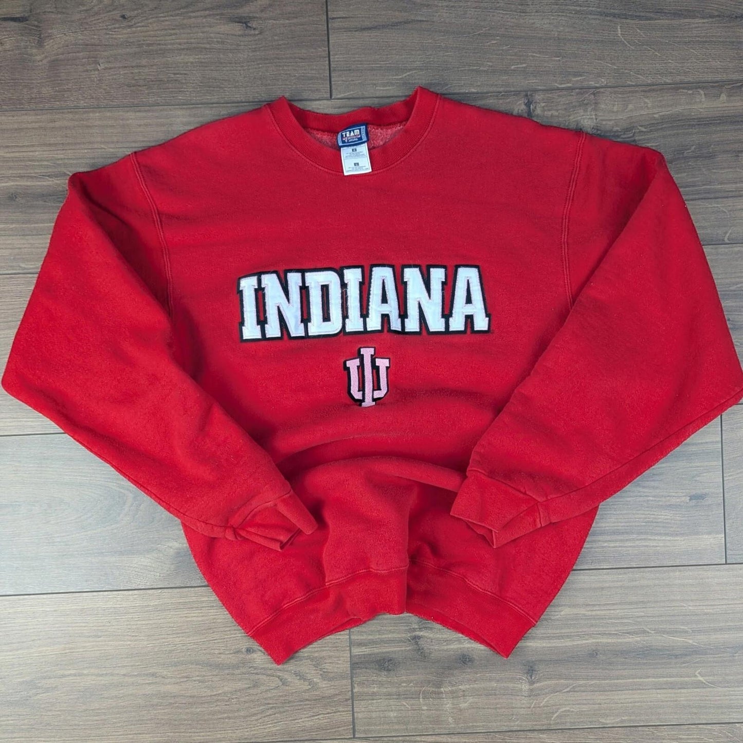 Red Vintage Indiana USA College Sweatshirt Size L