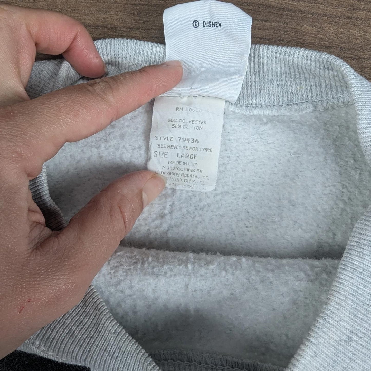 1990s Vintage Disney Mickey Mouse Graphic Grey Sweatshirt Jumper Size L