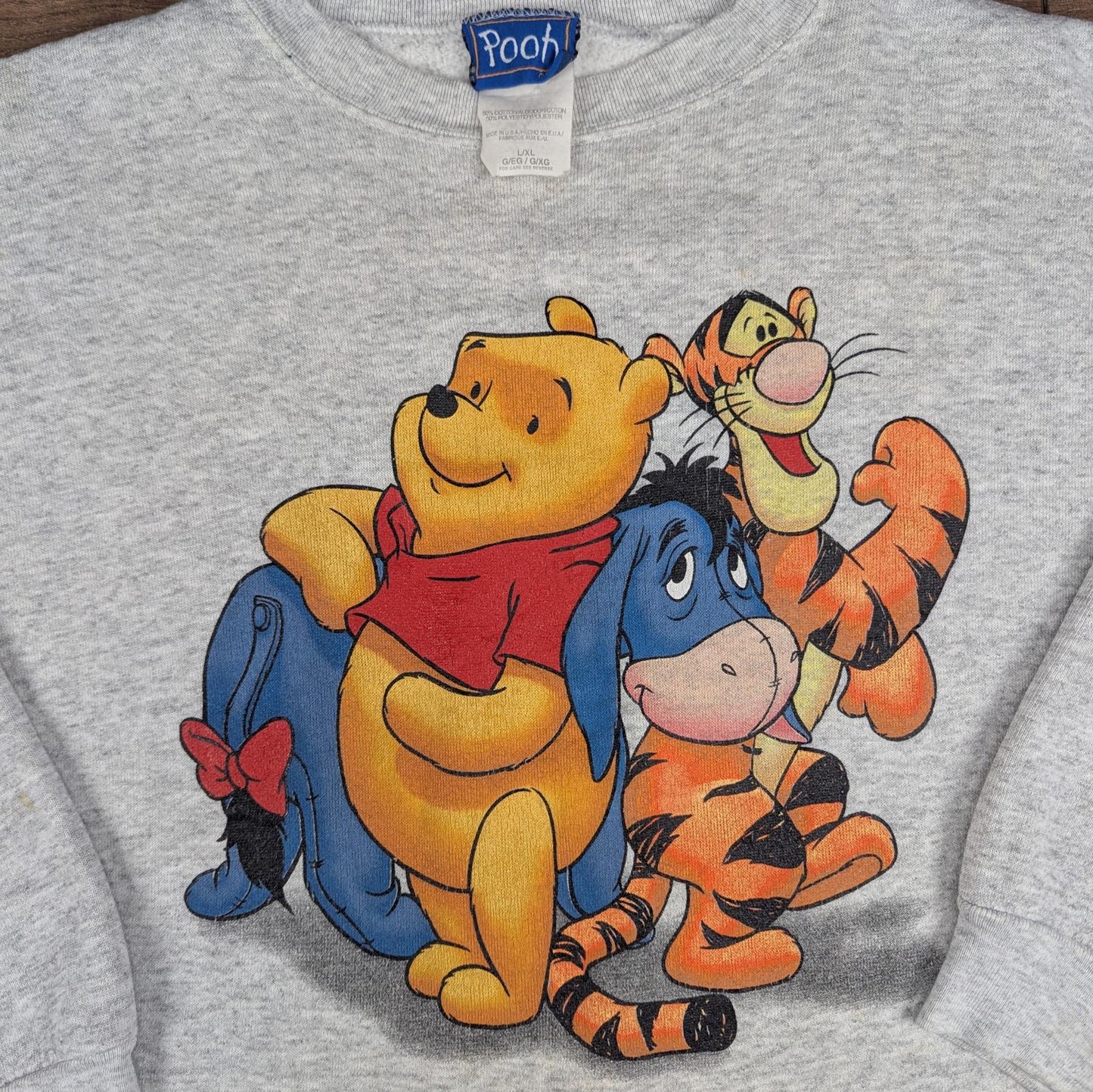 Vintage 1990s Winnie the Pooh & Friends Grey Sweatshirt Jumper Size L/XL