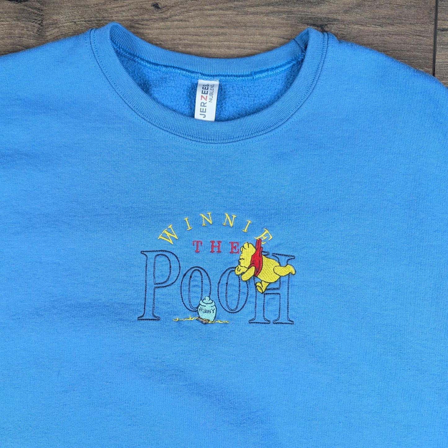 2000s Vintage Winnie the Pooh Blue Embroidered Sweatshirt Size XL