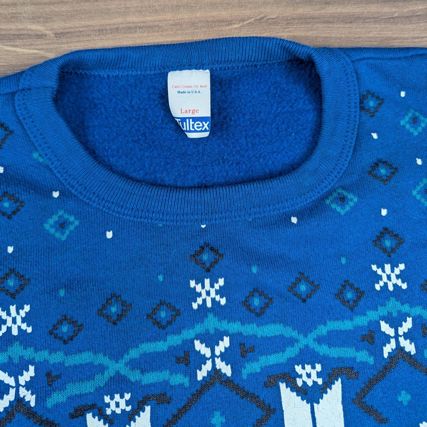 1980s Vintage Blue Tultex Fair isle Christmas Jumper Sweatshirt Size L