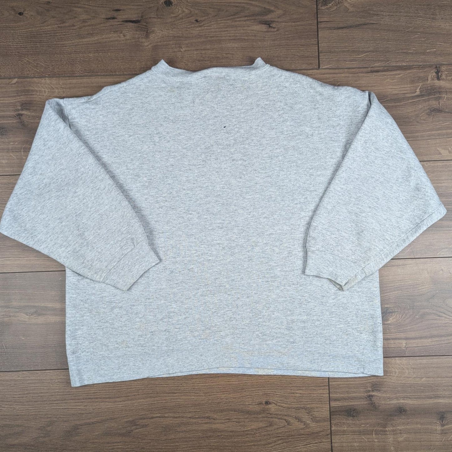Vintage 1990s Winnie the Pooh & Friends Grey Sweatshirt Jumper Size L/XL