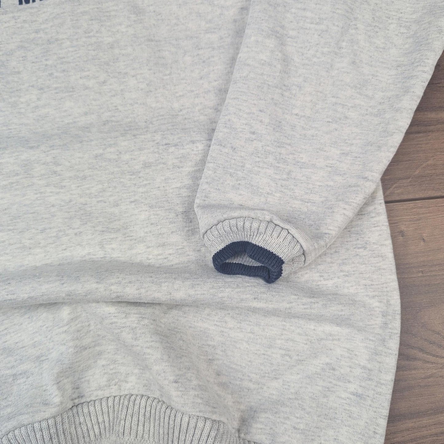 1990s Vintage Souvenir Cancun Mexico Sweatshirt Size M
