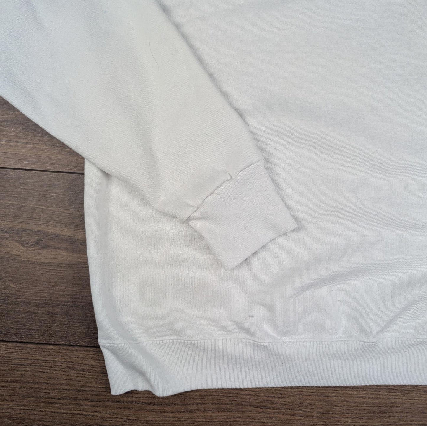 90's Vintage Delta Graphic White Christmas Jumper Sweatshirt Size L